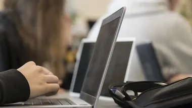 Smartfon, sen i cyberprzemoc - warsztaty dla młodzieży w Dąbrowie Górniczej
