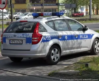 Policjant po służbie zatrzymał nietrzeźwego kierowcę - auto stało w zatoce
