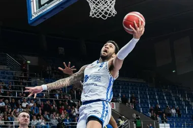 MKS Dąbrowa Górnicza trzyma nerwy na wodzy i wciąż walczy o play off