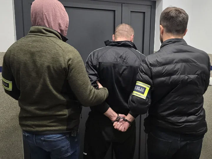 Wpadł po narkotykach za kierownicą - w domu trzymał plantację i kilogram suszu